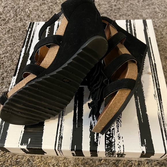 Marc Jenkins Sandal - Picture 3 of 6